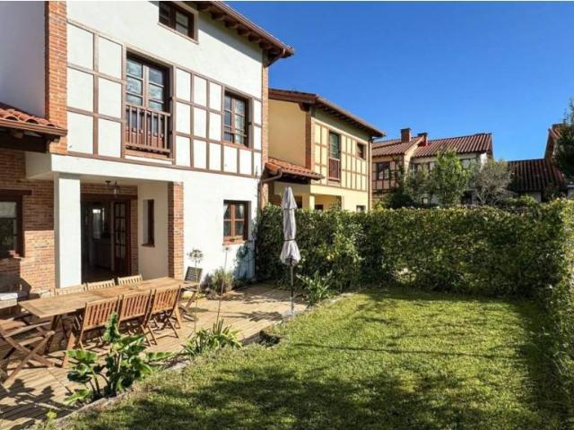 Casa en venta en Comillas, Cantabria