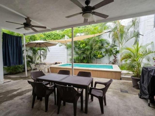 Casa en Venta en Condominio en Santiago, Manzanillo