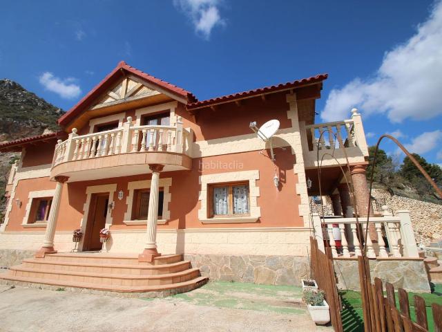 Casa en venta en Confrides