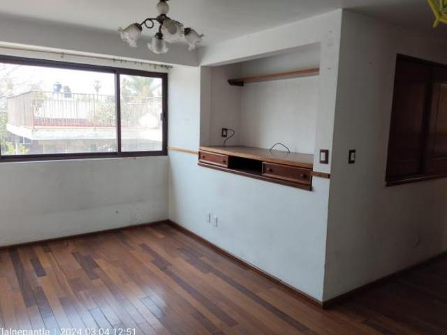 Casa en venta en Tlalnepantla De Baz, Estado de México
