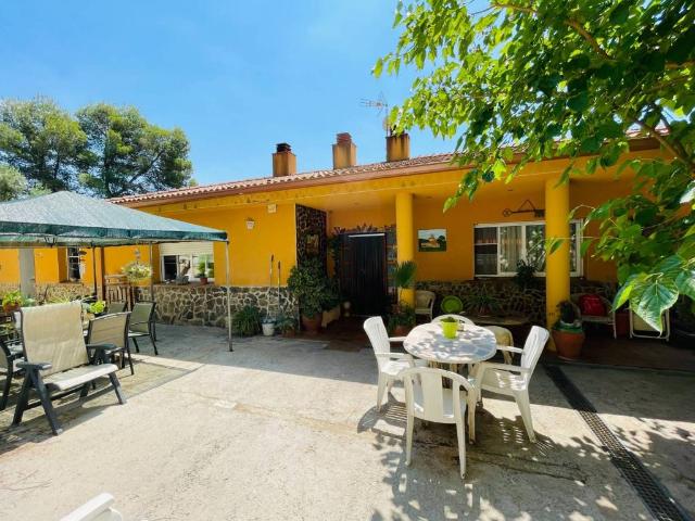 Casa en venta en Corbera De Llobregat