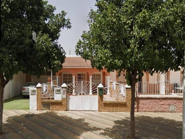 Casa en venta en Encinarejo de Córdoba, Córdoba