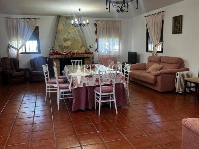 Casa en venta en Obejo, Andalucía