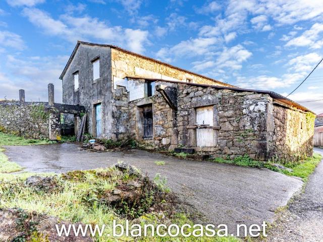Casa en venta en O Corgo, Lugo