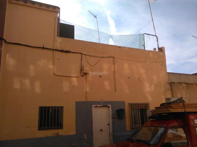 Casa en venta en Cornellà De Llobregat, Can Fatjó
