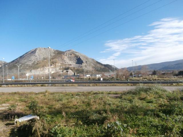 Casa en venta en Los Corrales De Buelna, Cantabria