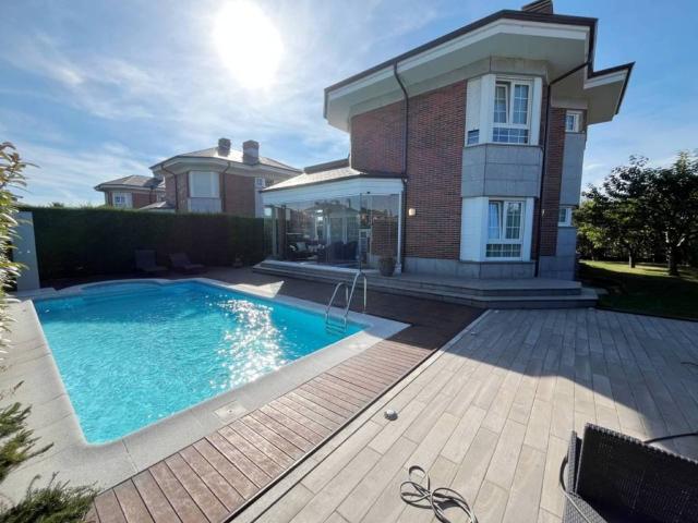 Casa en venta en Corvera De Asturias, Asturias