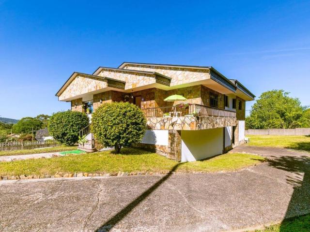 Casa en venta en Covelo