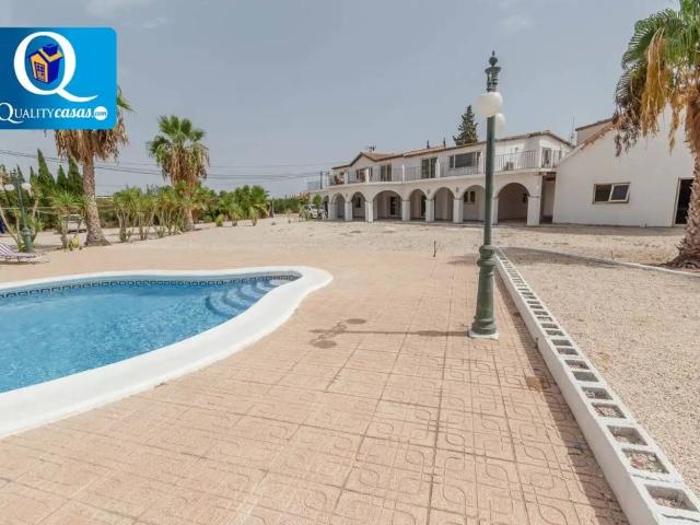 Casa en venta en Crevillent, Alacant / Alicante