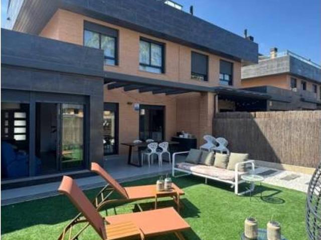 Casa en venta en Zaragoza, Aragón