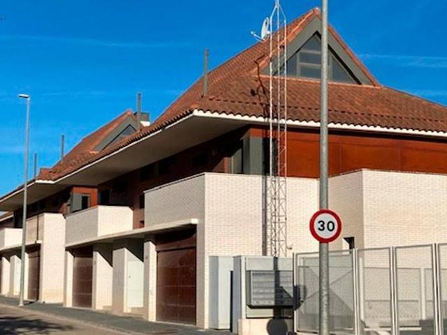 Casa en venta en Urbanización Amelia, Zaragoza