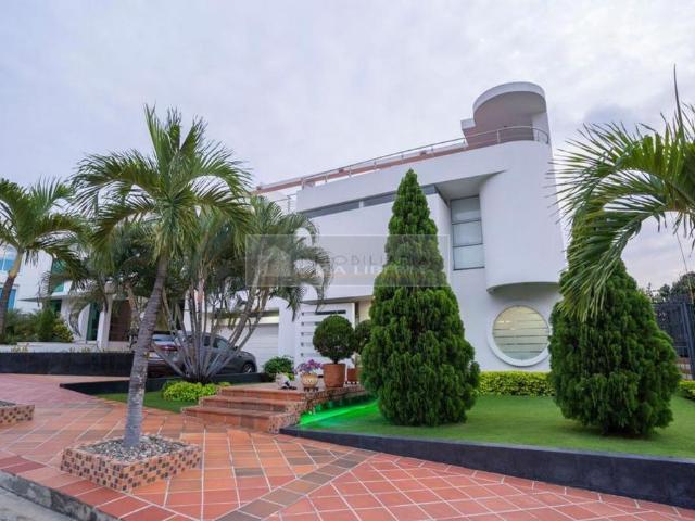 Casa En Venta En Cucuta En Via Tennis, Acuarela V220904