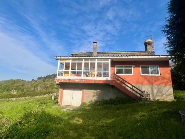 Casa en venta en Cordeda, A Coruña