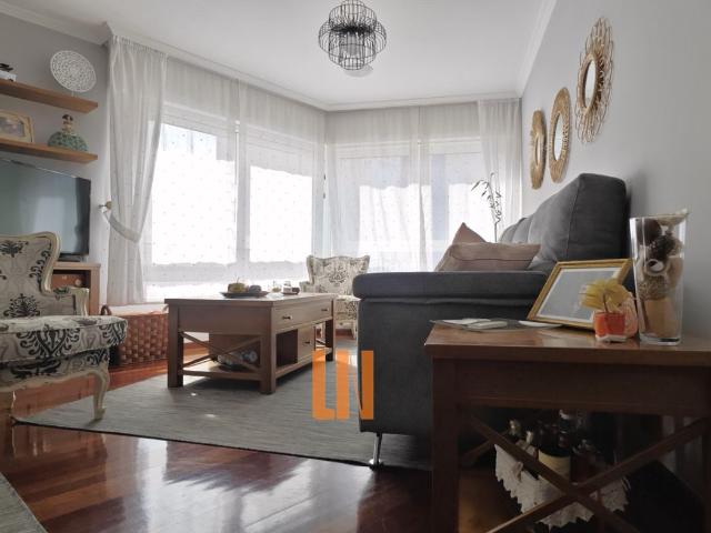 Casa en venta en Cordeda, A Coruña