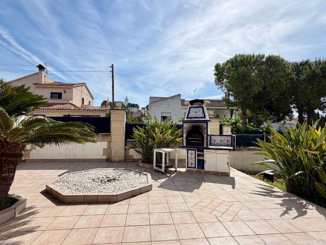 Casa en venta en Baix Penedès, Catalunya