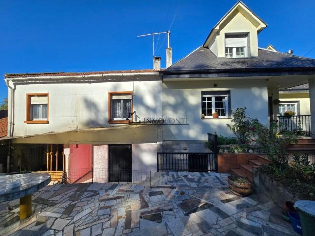 Casa en venta en Cuntis