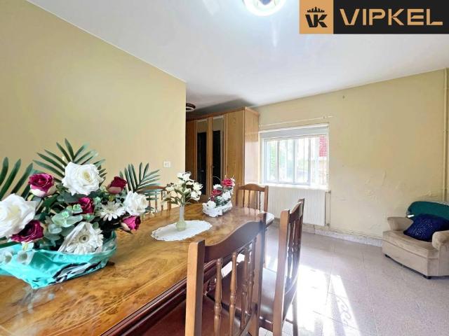 Casa en venta en Curtis