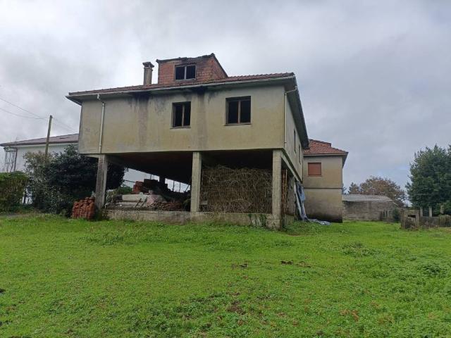 Casa en venta en Lurdes, Betanzos