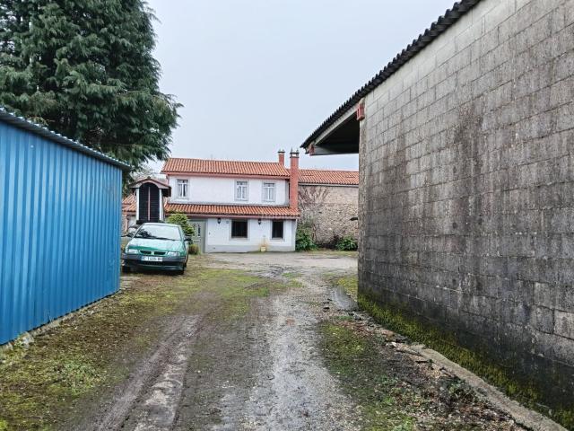 Casa en venta en Lurdes, Betanzos