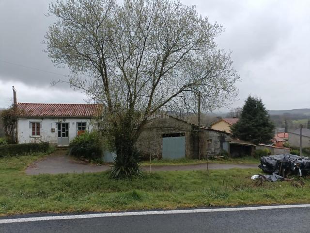 Casa en venta en Lurdes, Betanzos