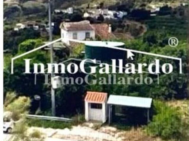 Casa en venta en Cútar
