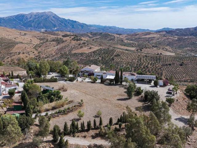Casa en venta en Cútar