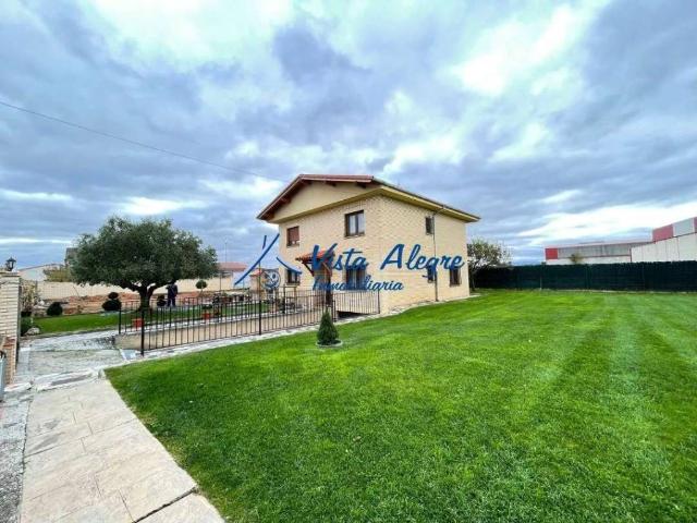 Casa en venta en Cuzcurrita De Río Tirón, La Rioja