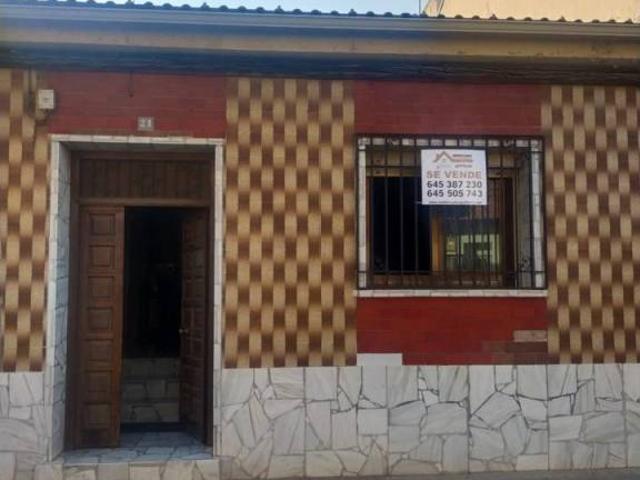 Casa en venta en Daimiel, Castilla-La Mancha