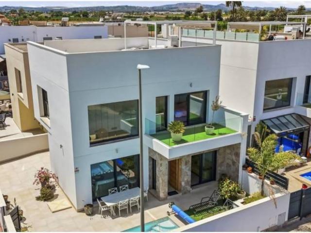 Casa en venta en el Baix Segura / La Vega Baja, Valencia