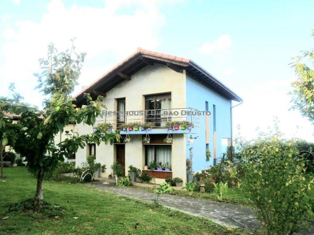 Casa en venta en Ea
