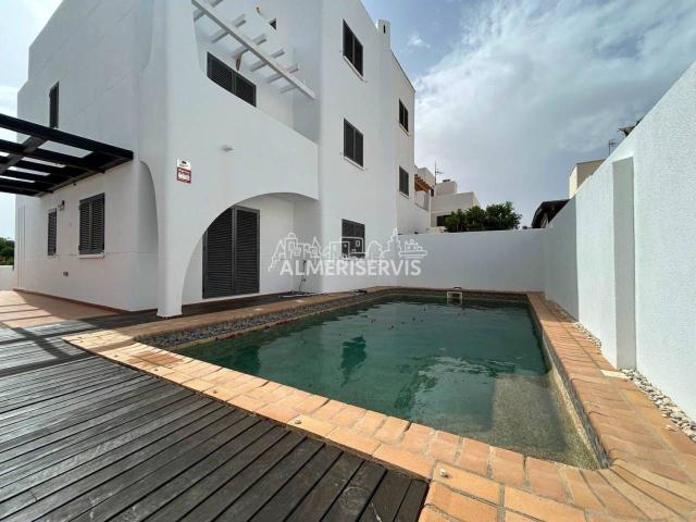 Casa en venta en El Ejido, Andalucía