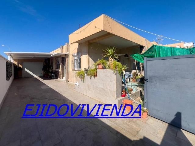 Chalet en venta en El Ejido, Andalucía
