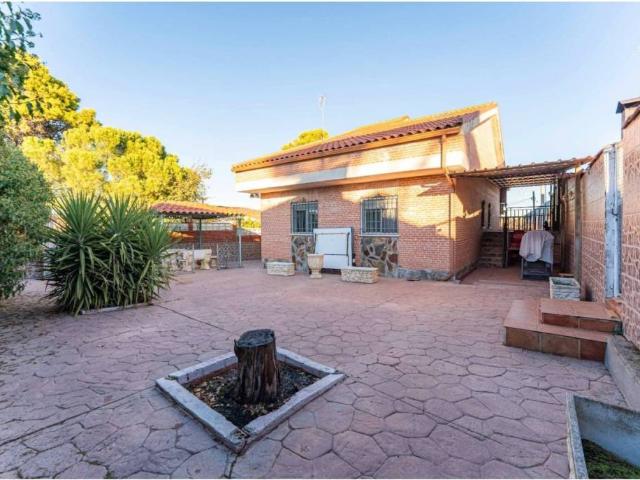 Casa en venta en El Álamo, Madrid