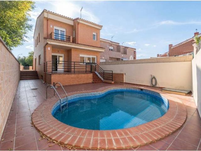Casa en venta en El Álamo, Madrid