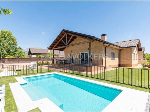 Casa en venta en El Boalo