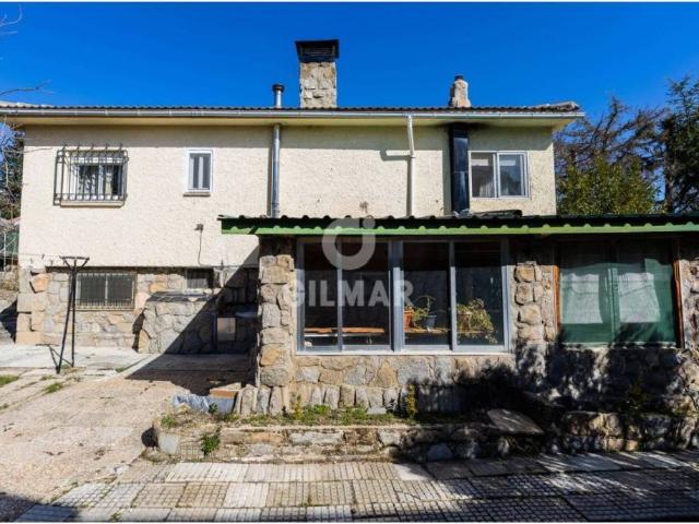 Casa en venta en El Boalo, Madrid
