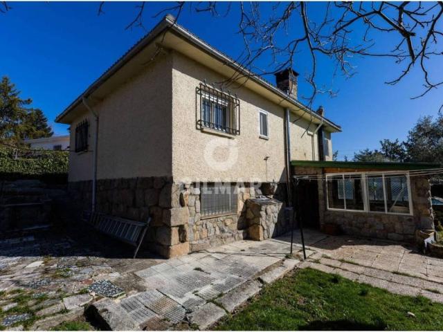 Casa en venta en El Boalo, Madrid