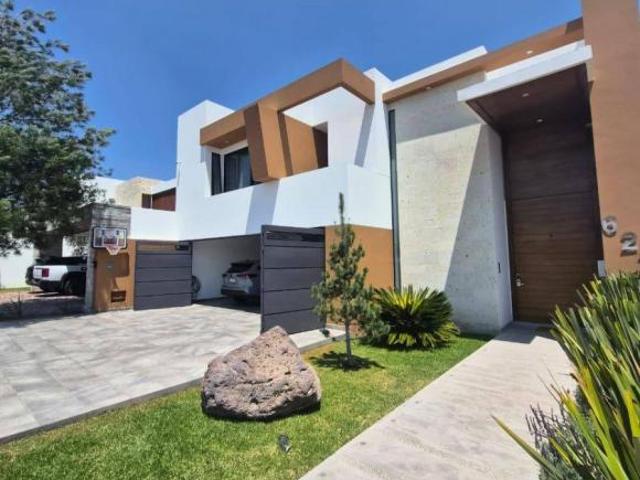 Casa En Condominio en venta en León, Guanajuato