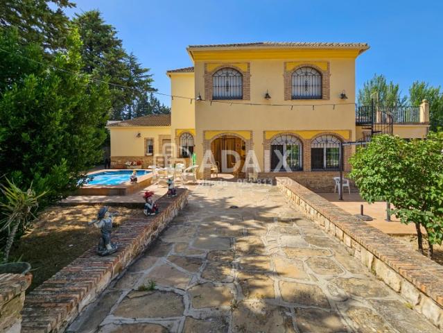 Casa en venta en San Bartolomé-El Campillo, Úbeda
