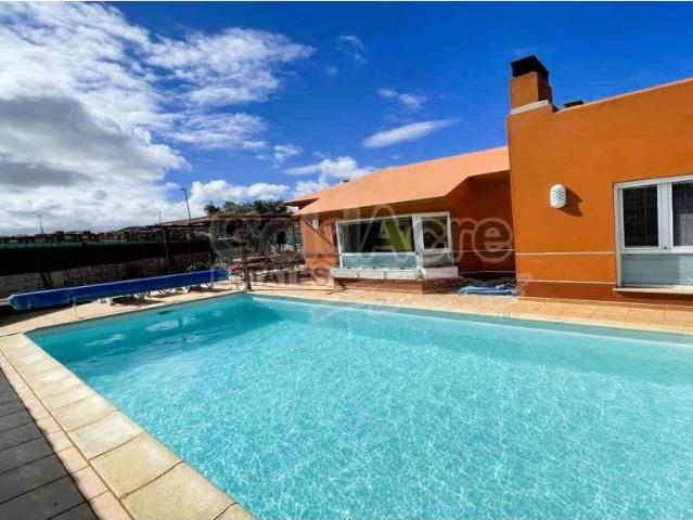 Casa en venta en El Cardoso De La Sierra