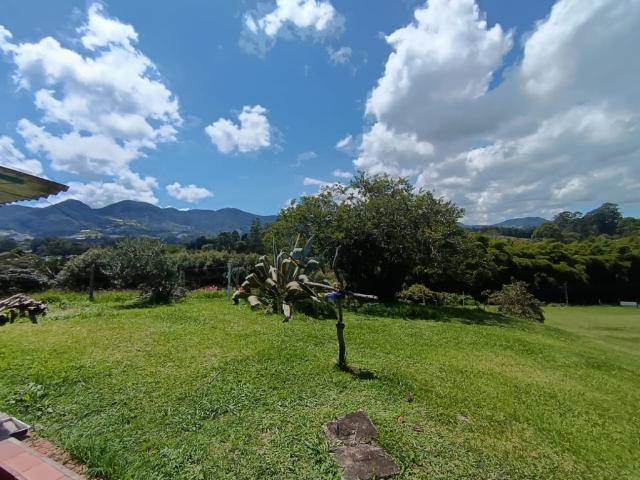 Casa En Venta En El Carmen De Viboral En El Carmen De Viboral Via El Canada V310336