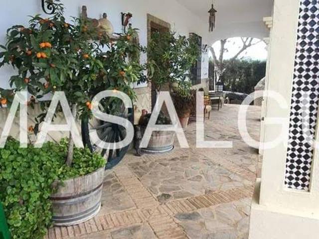 Casa en venta en El Coronil, Andalucía