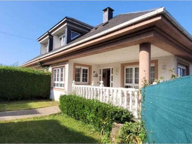 Casa en venta en El Franco, Asturias