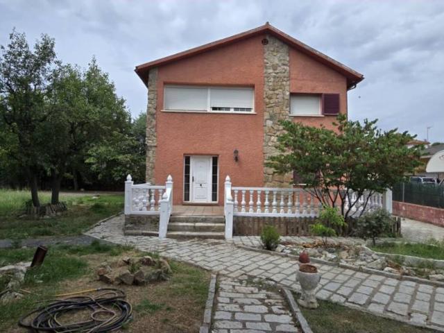 Casa en venta en Colonia España, Galapagar