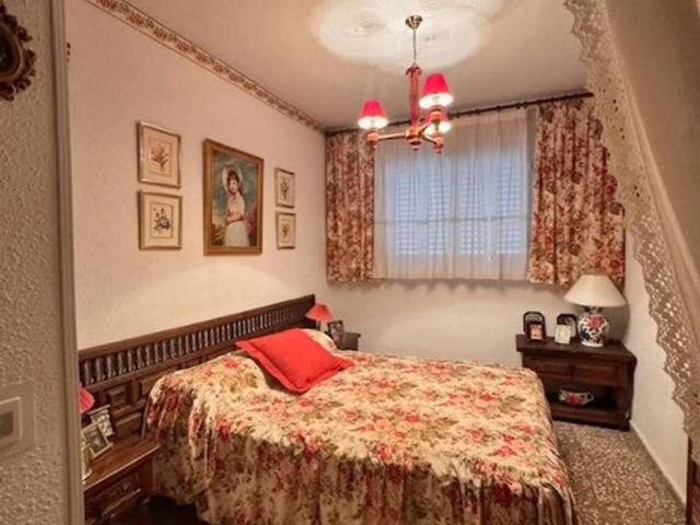 Casa en venta en El Hoyo De Pinares, Ávila