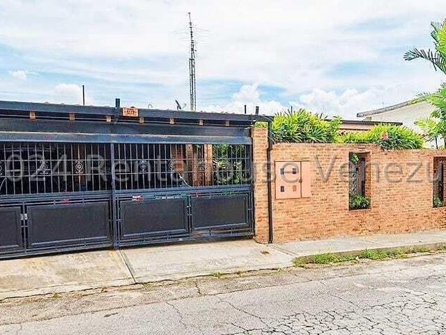 Casa en venta en El Marques, Miranda