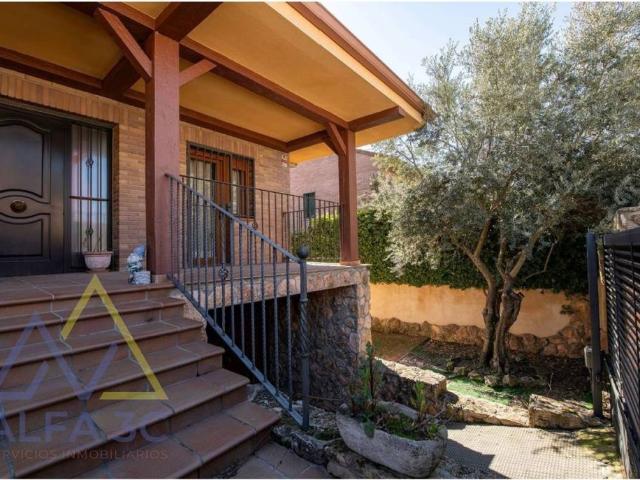 Casa en venta en El Molar, Madrid