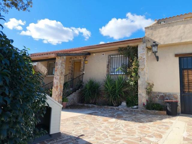 Casa en venta en El Molar, Madrid