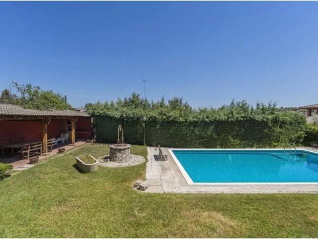Casa en venta en El Molar, Madrid