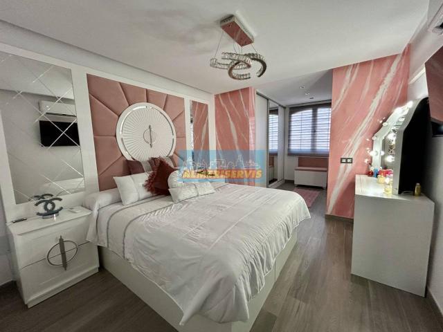 Casa en venta en El Parador de las Hortichuelas, Roquetas De Mar